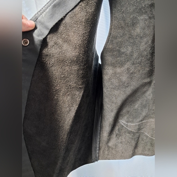 Vintage Leather Riding Vest - Picture 6 of 6